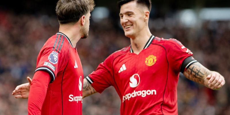 Manchester United sẽ hành quân đến sân Anfield với sự tự tin cao độ