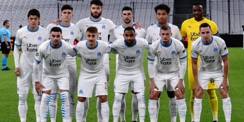Nhóm dẫn đầu cạnh tranh khốc liệt, sự thống trị của Marseille