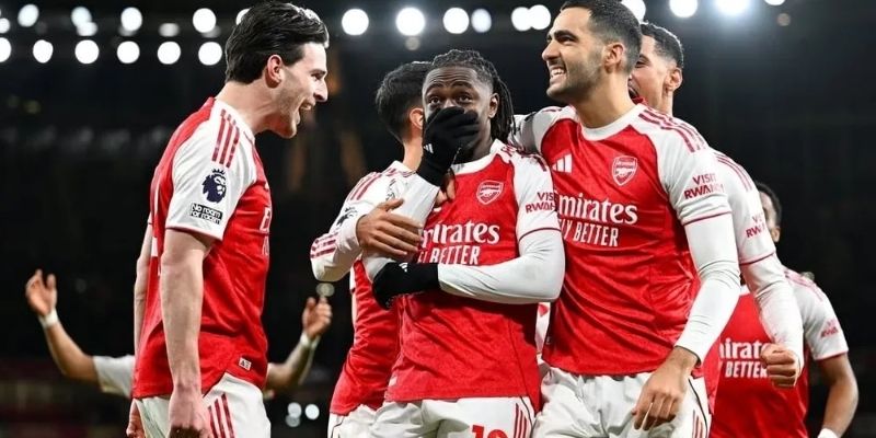 Bảng xếp hạng EPL nhóm dẫn đầu thể hiện rất tốt