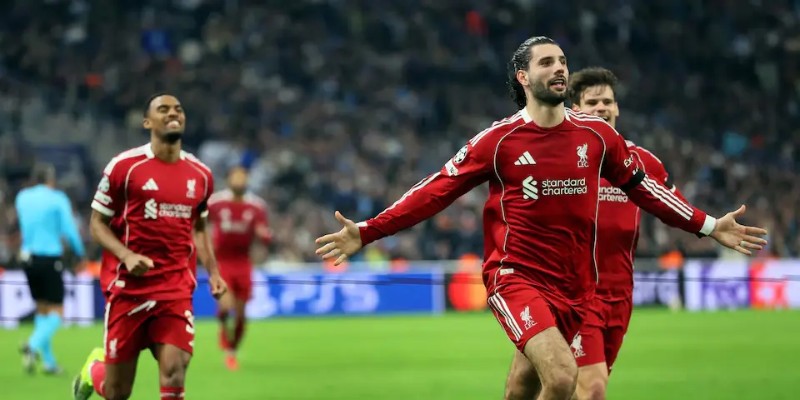 Liverpool thắng ngoạn mục trên sân Stade Vélodrome