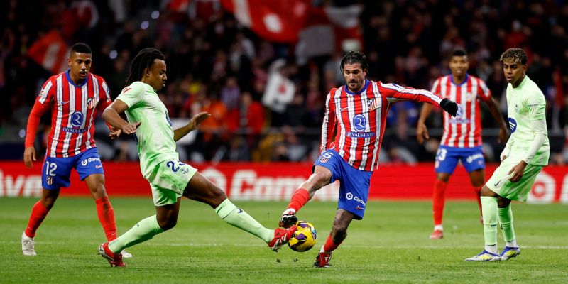 Atlético Madrid và Barcelona đều xếp đầu BXH La Liga